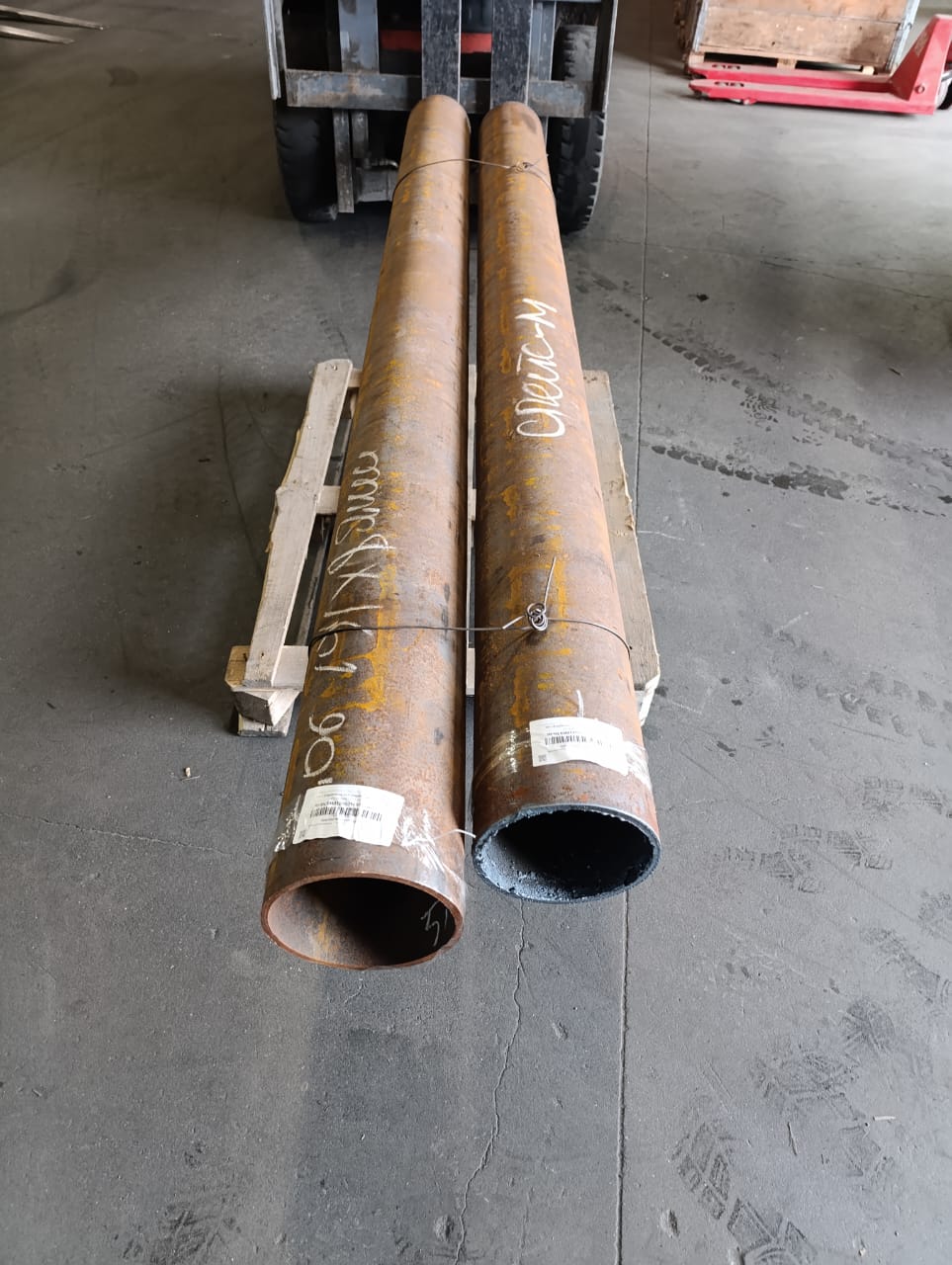 Поставка трубы из стали 20 с учетом требований промышленной эксплуатации.